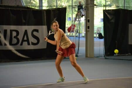 Lucile Mallassinet passe le 1er tour des qualifications de l'ITF d'Honfleur