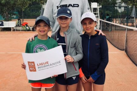 L'équipe filles lors du Challenge National par équipes 10 ans 2024 à Blois